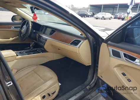 2015 Hyundai Genesis 3.8 z USA, uszkodzony, nr VIN KMHGN4JE1FU093531